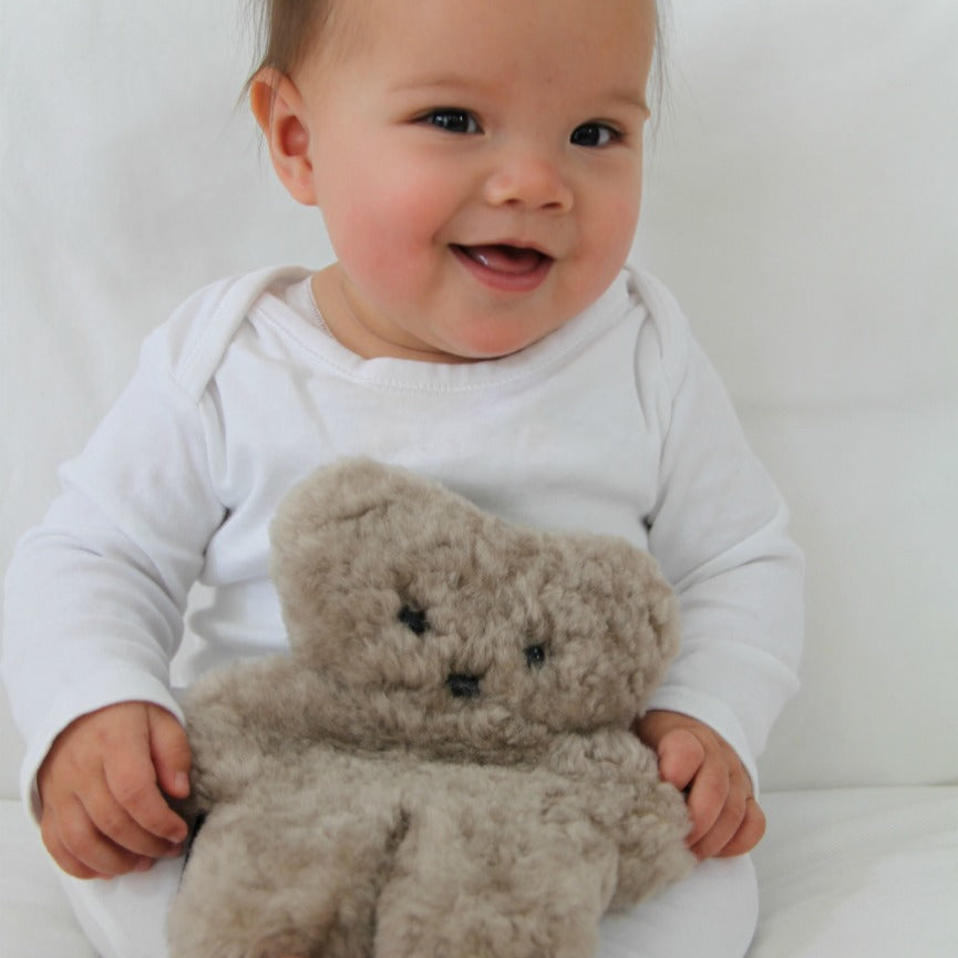 FLATOUTbearbaby - Latte