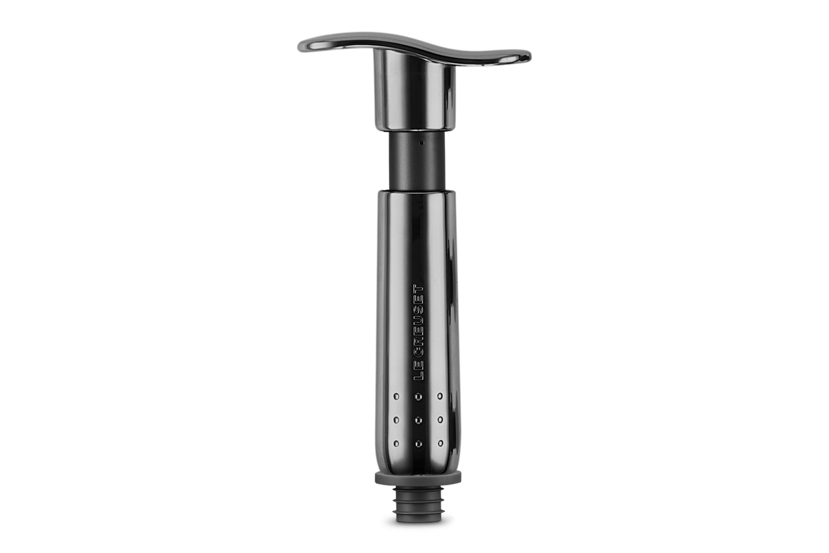WA137: Metal Wine Pump &amp; 3 Stoppers