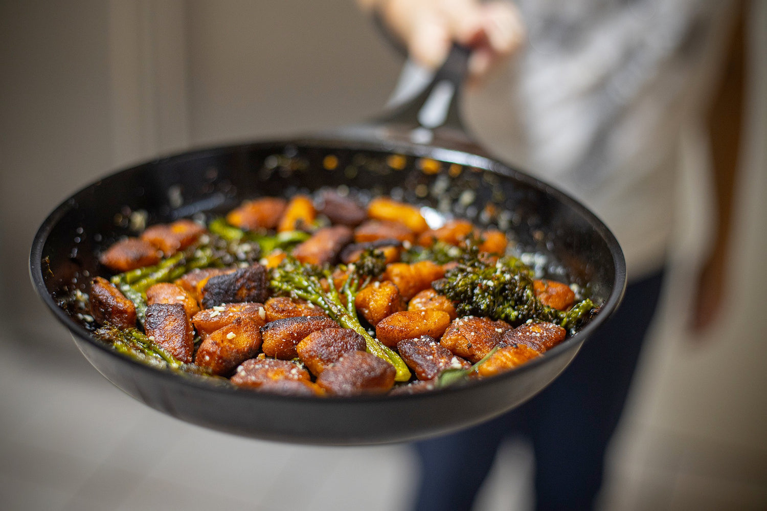 AUS-ION - 30cm Wrought Iron Frypan