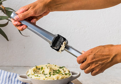 Garject - Ultimate Garlic Crusher, Black